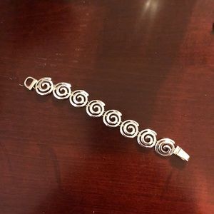 Beautiful sterling silver swirl bracelet
